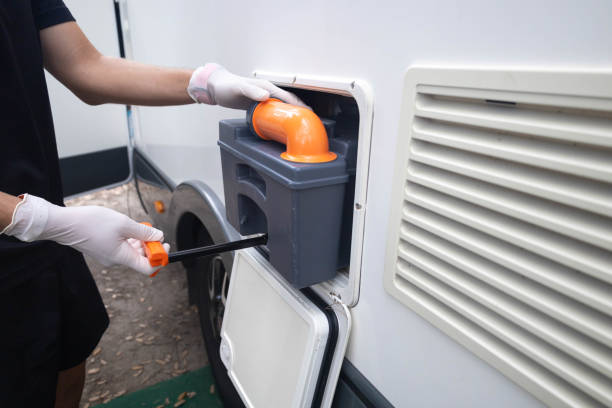 Best Luxury portable toilet rental  in Roseto, PA